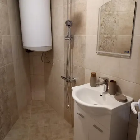 Kır Evi за гости Vivia Tırnova