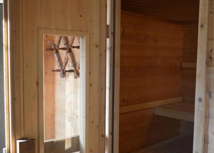 за гости Vivia *